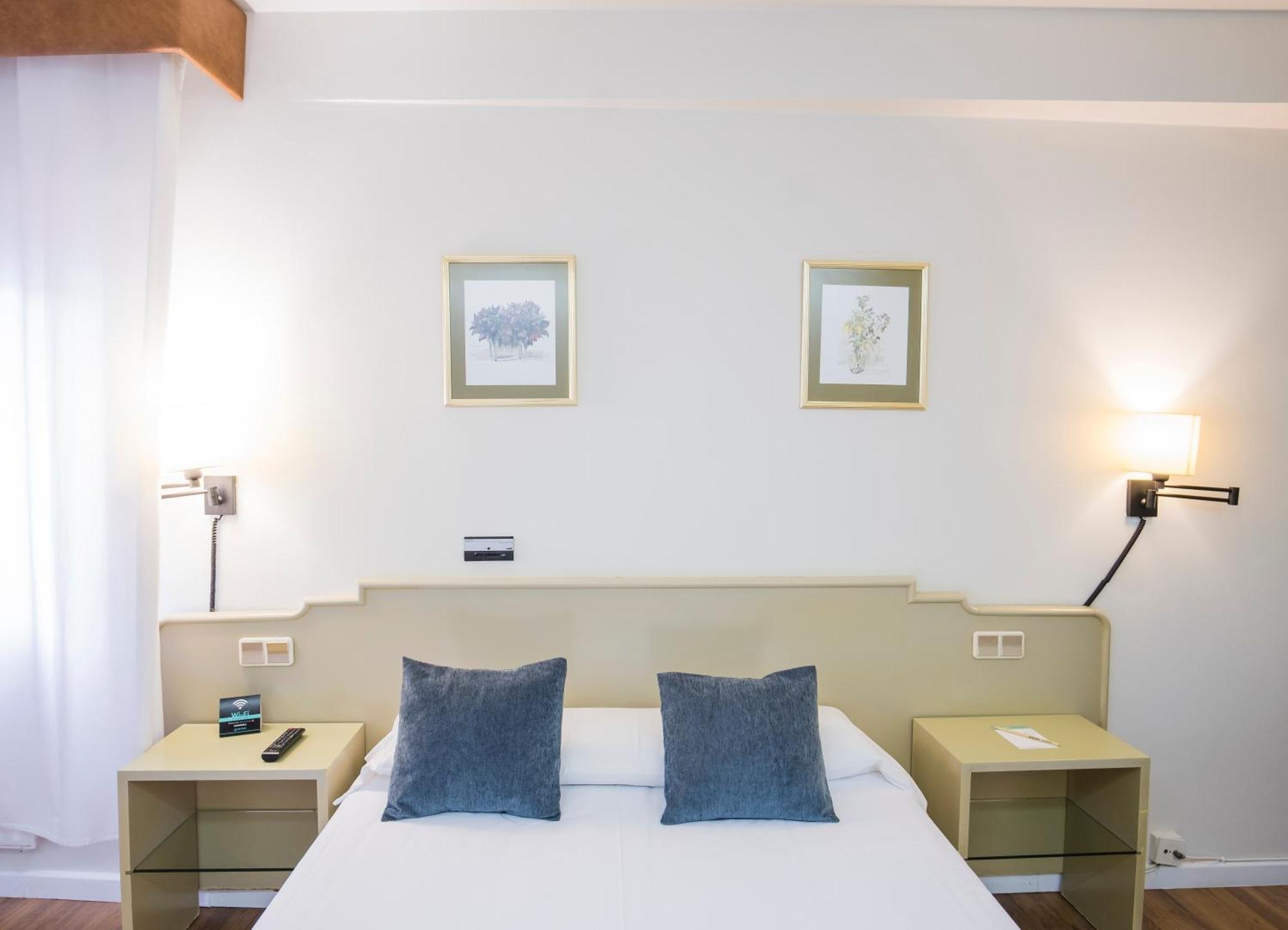 Hotel Alda リベイラ エクステリア 写真